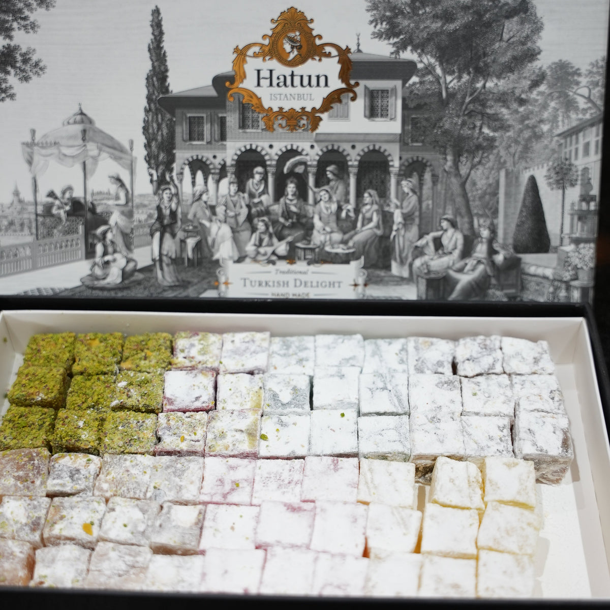 Karışık Lokum 600 gr – Karışık Çerezli, Narlı Antep Fıstıklı , Güllü, Limonlu & Naneli – Hatun İstanbul